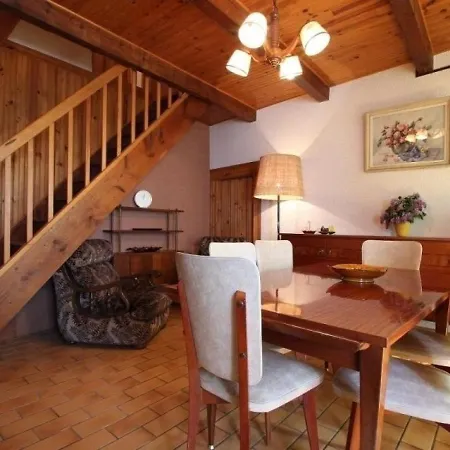 Vieille-brioude, 3 Pieces, 4 Personnes - Fr-1-582-197